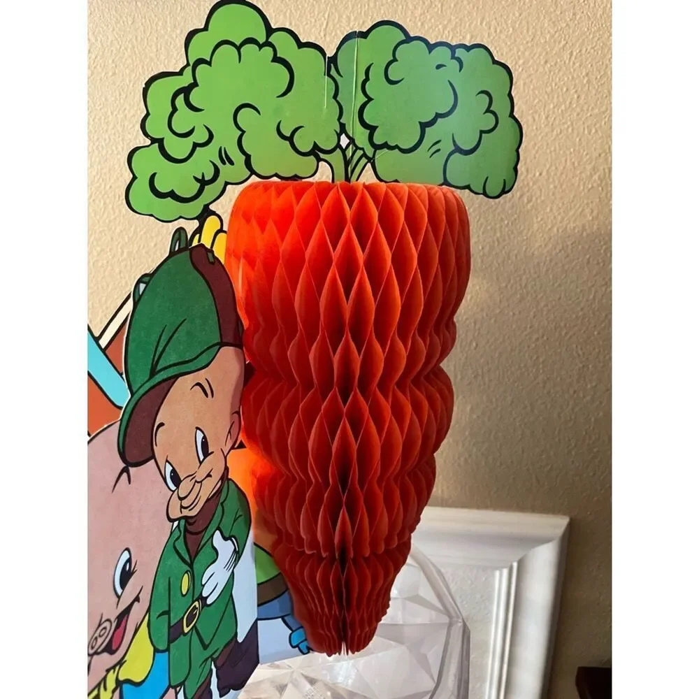 1977 Looney Tunes Carrot Honeycomb Table Centerpiece Bugs Yosemite Porky Sylvest